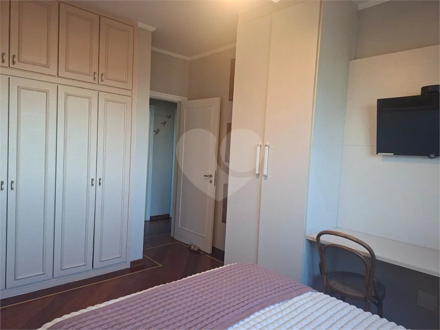 Apartamento elegante no Ed. Albatroz, bairro Pau Preto, todo reformado, com 4 dormitórios (2 suítes, uma com closet) à VENDA, 180 m², por R$ 1.080.000,00 em Indaiatuba/SP.