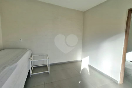 Casa Térrea de Alto Padrão à Venda – Próxima ao Shopping