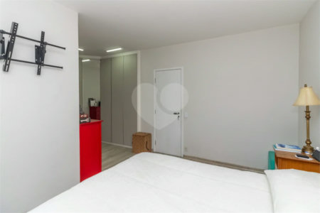 Apartamento à venda com 3 suítes em Alto da Boa Vista, São Paulo, SP