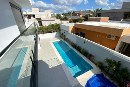 Casa à Venda no Condomínio Damha II