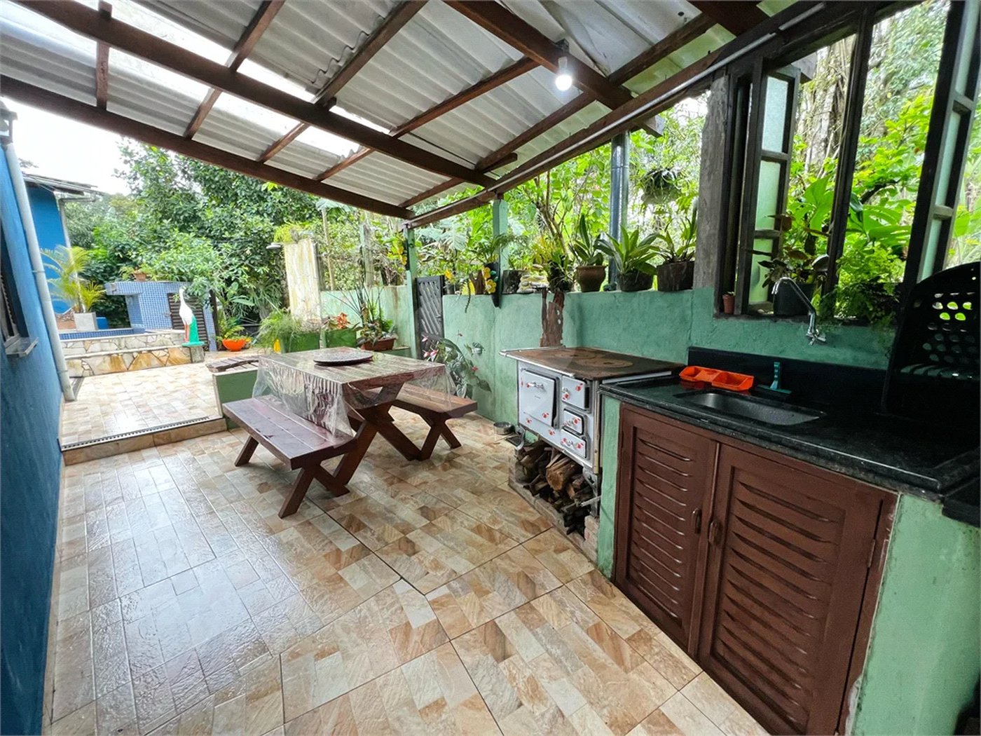 Casa à venda com 4 quartos, sendo 1 suíte,  em Costa do Sol, Bertioga, SP