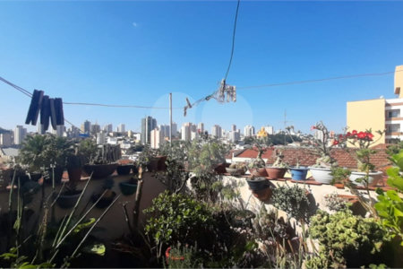 Sobrado no Jardim São Carlos.