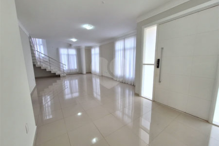 Casa para Locação no Condomínio Bosque dos Cambarás em Valinhos/SP
