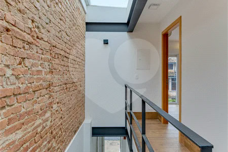 Casa de vila com 2 quartos á venda no Alto da Boa Vista, São Paulo - SP