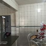 Casa Térrea com 2 dormitórios.