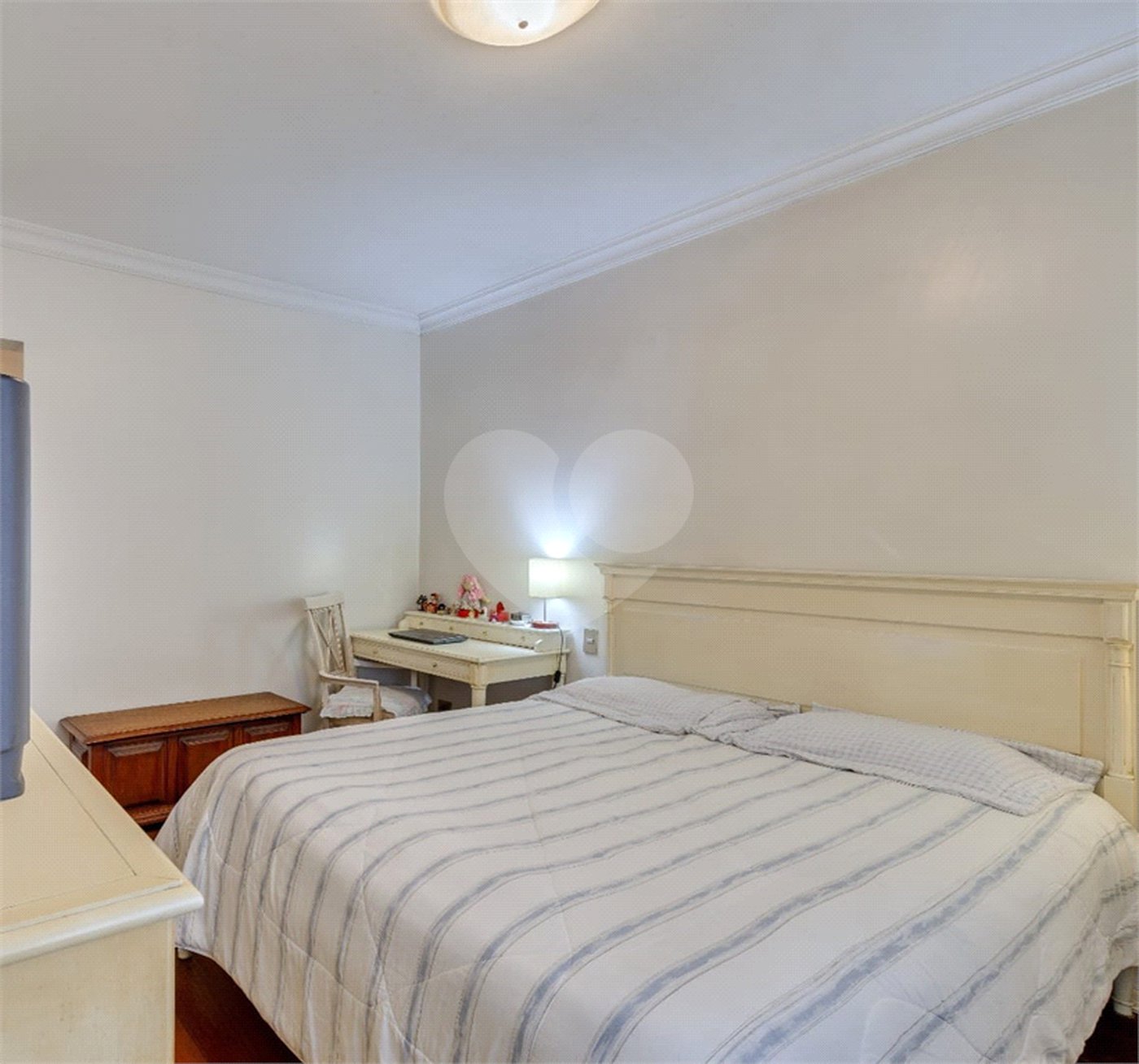 Apartamento à venda com 3 suítes em Campo Belo, São Paulo, SP