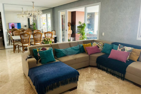 Apartamento à venda Mooca, 149m², andar alto, 3 suítes, 2 vagas, varanda gourmet, lazer