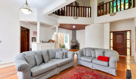 Casa à venda com 3 quartos, sendo 2 suítes,  em Interlagos, São Paulo, SP