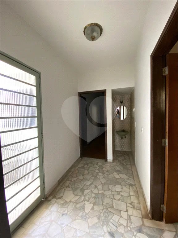 Sobrado comercial para alugar com 3 quartos no Centro de Piracicaba