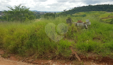 Terreno à venda em San Fernando Valley, Atibaia, SP