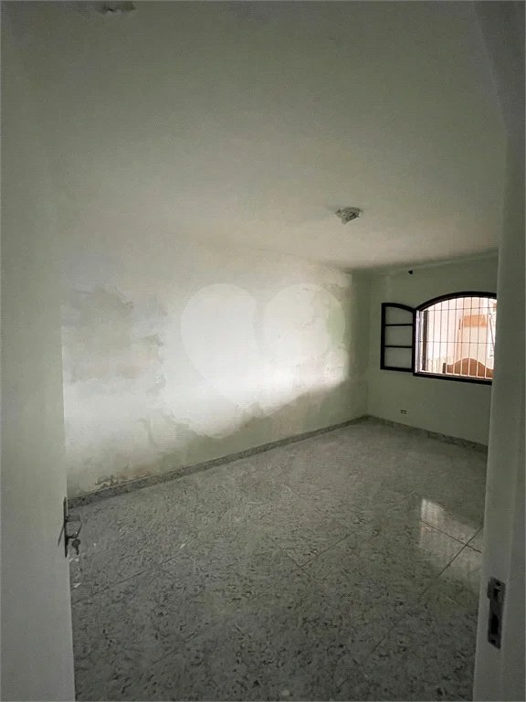 Casa com 68m², 3 dormitórios, 2 vagas, à venda em Jardim Vista Alegre.