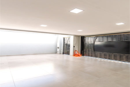 Indaiatuba- Jardim Bom Sucesso - Venda: R$ 765.000,00 - Área total: 150m² Área construída: 115m² - 3 dormitórios sendo 1 suíte com armário planejado; Cozinha integrada; Sala para dois ambientes; Banheiros com box gabinetes e espelhos; Área gourmet com churrasqueira a carvão e móveis planejados;