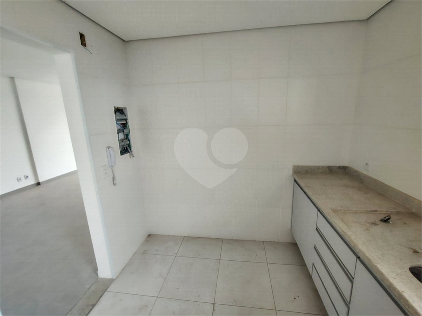 Apartamento com condomínio de clube 3 Dormitórios e 1 Suíte