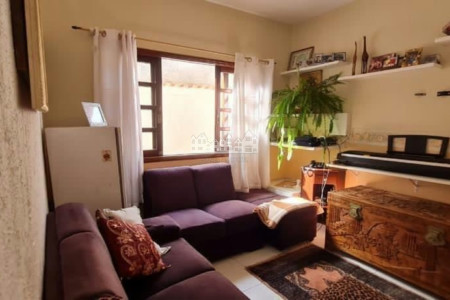 Casa à venda com 3 quartos, sendo 1 suíte, em Vila Santista, Atibaia, SP