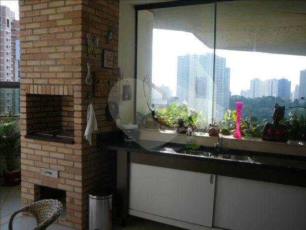APARTAMENTO UM POR ANDAR!