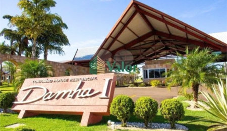 Casa à venda com 3 suítes no condomínio Damha I, São Carlos - SP