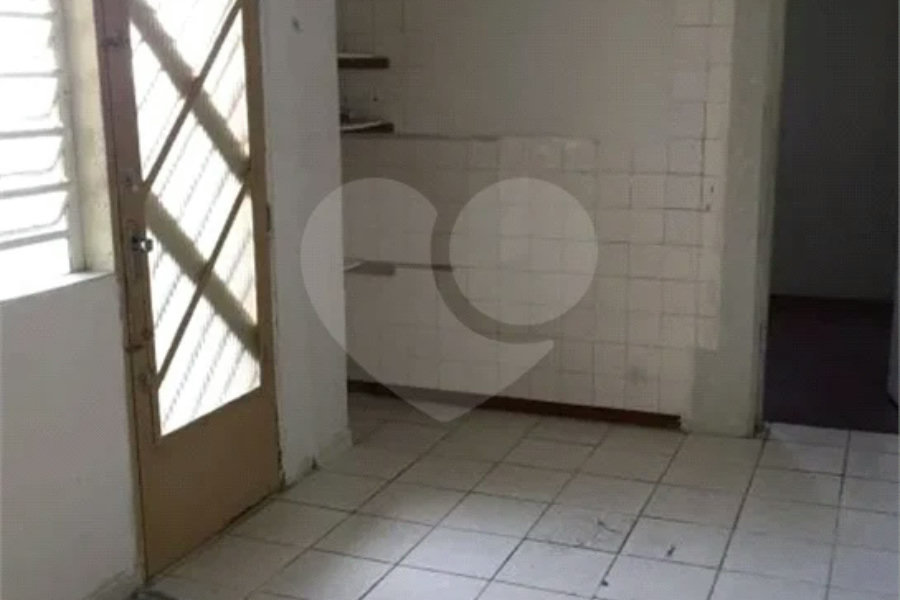 Sobrado com 2 dormitório região na Saúde