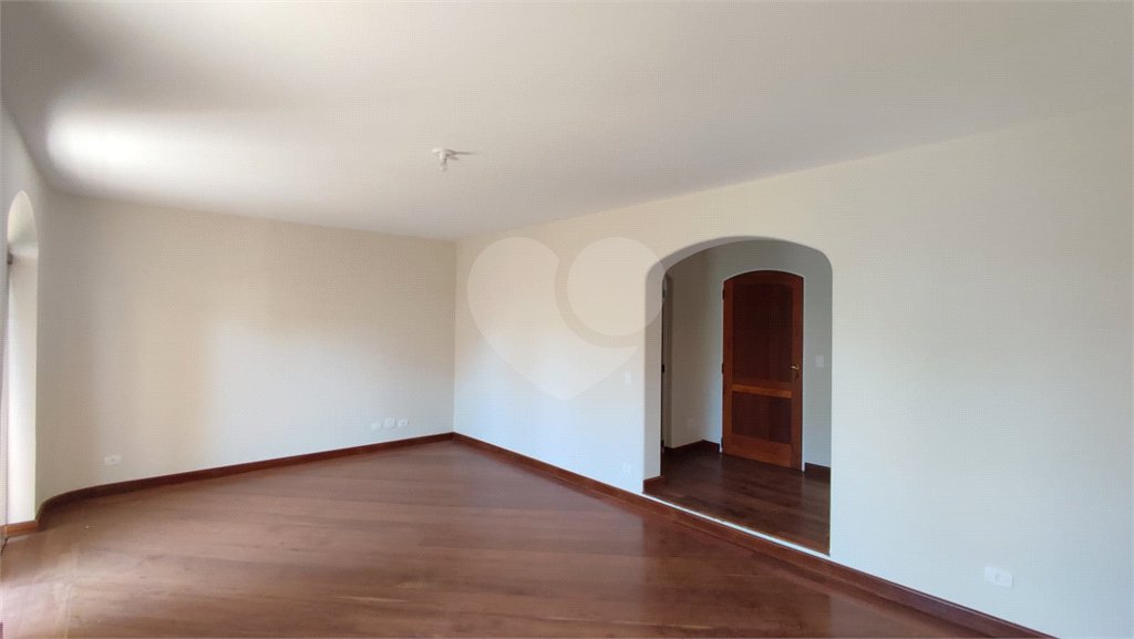 Apartamento de 3 dormitórios à Venda - Jardim Bethânia