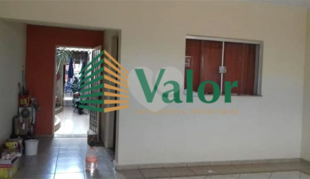 Casa à venda com 3 quartos, sendo 1 suíte,  em Residencial Monsenhor Romeu Tortorelli, São Carlos, SP