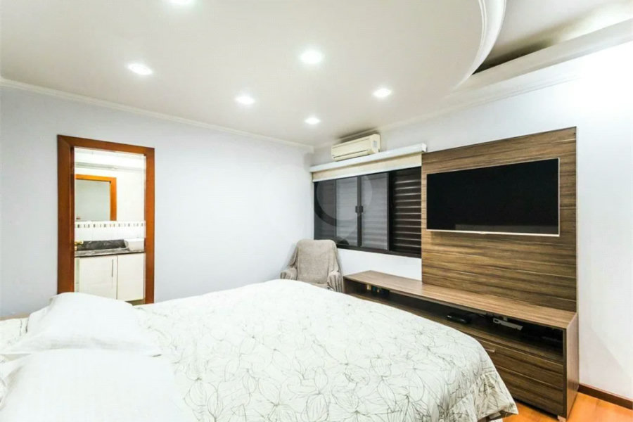 Casa à venda ou para alugar com 4 suítes em Saúde, São Paulo, SP