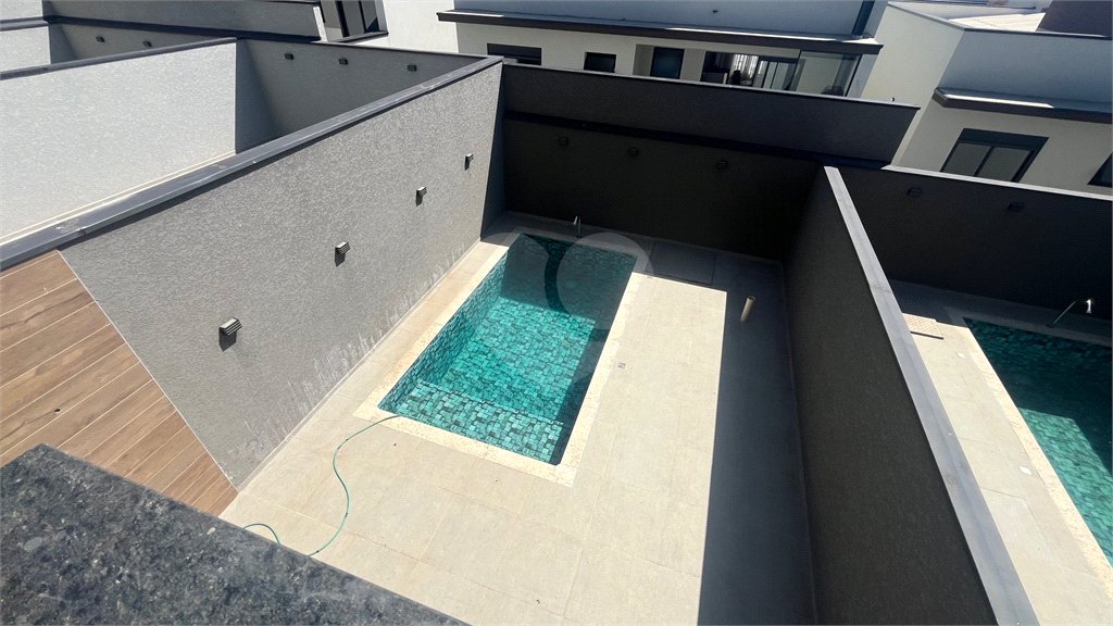 Casa Assobradada com 3 suítes na Vila Thais em Atibaia