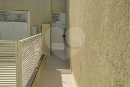 Casa com 64m², 2 quartos, 2 garagens, à venda em Itaquera