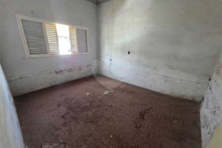 Terreno à Venda – Localização Comercial e Residencial