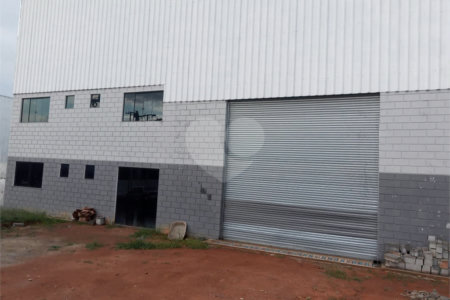 Galpão de 1200 m ² novos para locação em Nazaré Paulista/ Atibaia