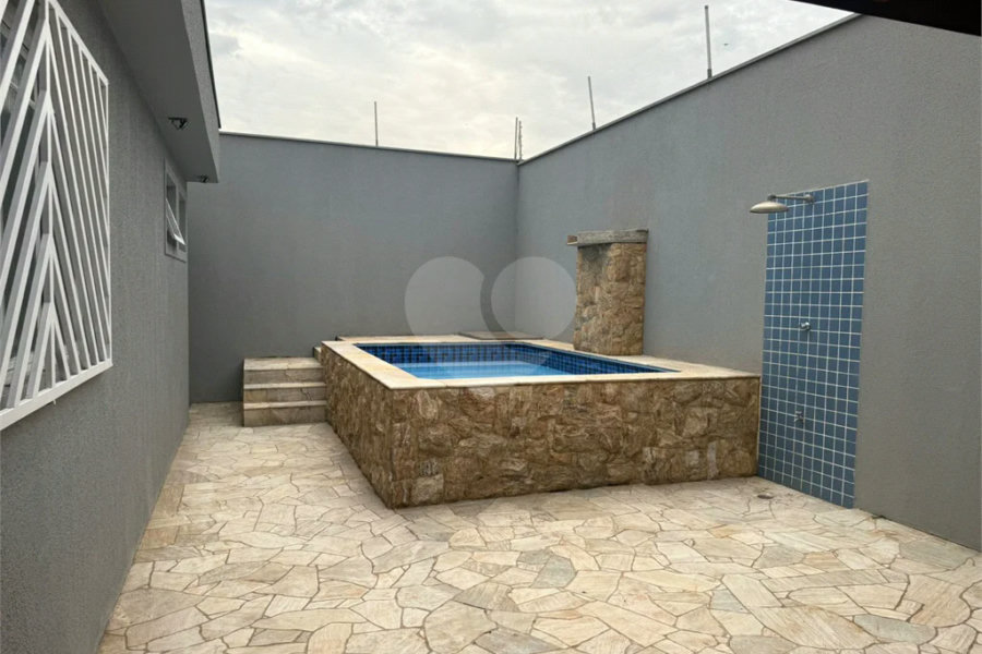 Casa à venda no Bairro Nova Piracicaba Casa à venda 3 dormitórios, 304m2 - Bairro Nova Piracicaba - Piracicaba, SP Casa à venda 3 dormitórios, 304m2 - Bairro Nova Piracicaba - Piracicaba, SP