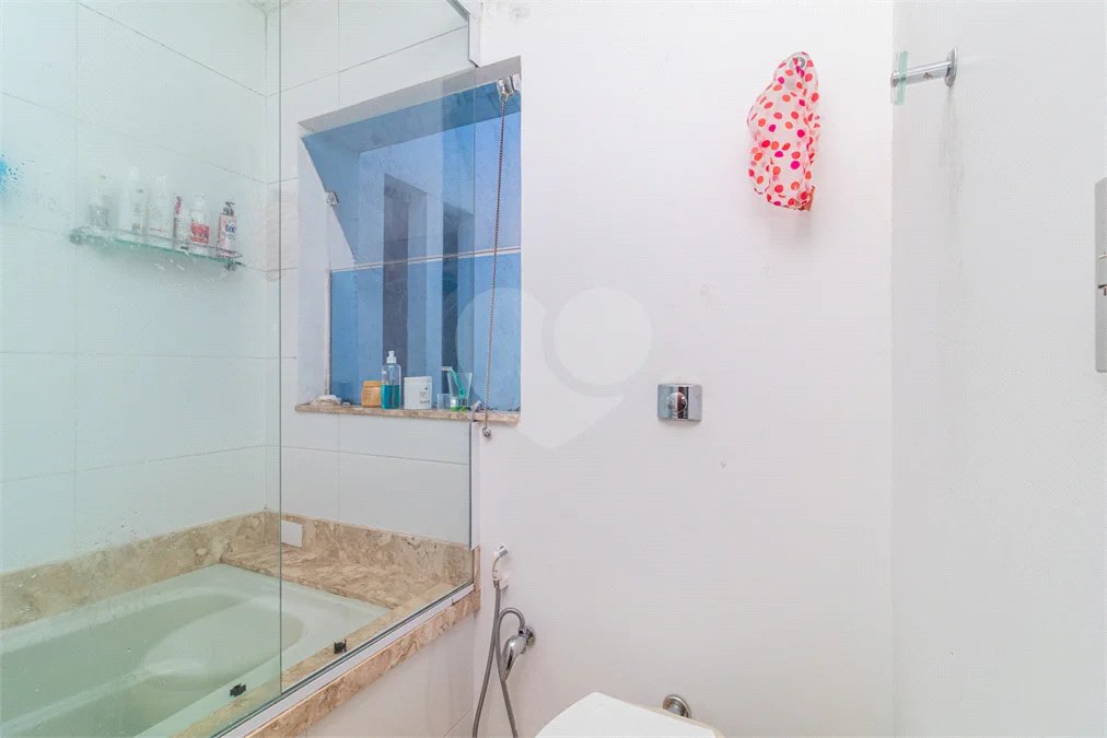 Sobrado à venda com 3 quartos, sendo 1 suíte, em Jardim Prudência, São Paulo, SP