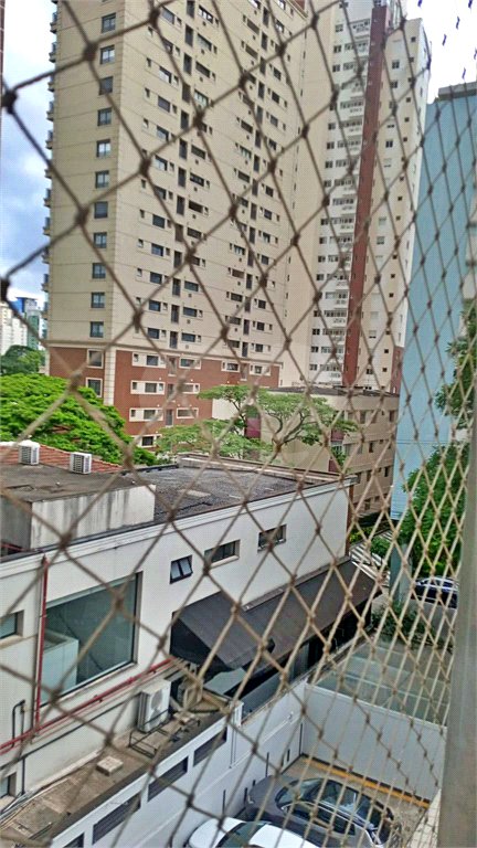 Apartamento com 2 quartos 1 suíte na Vila Nova Conceição