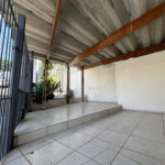 Casa com 132m² de terreno, 2 dormitórios, 2 vagas de garagem e próximo ao metrô.