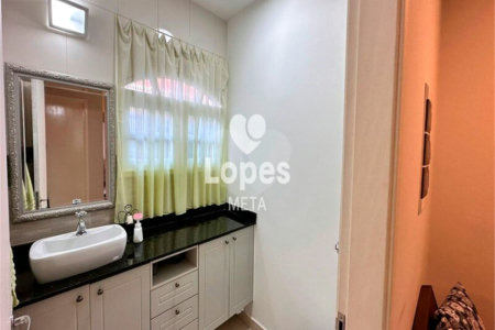 Casa á venda no Residencial Eldorado no bairro Urbanova em São José dos Campos