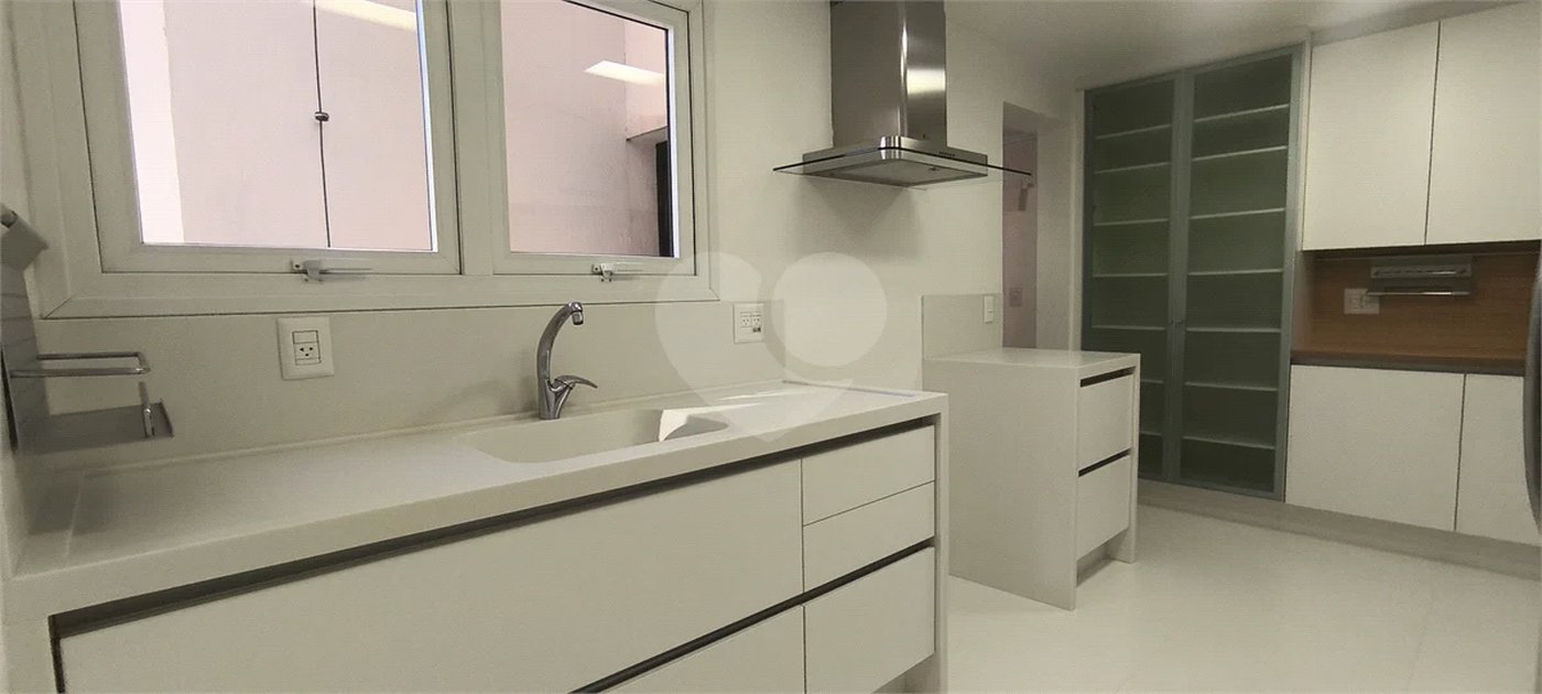 Apartamento à venda no Jardim América 2 Suítes e 3 vagas - 157 m²