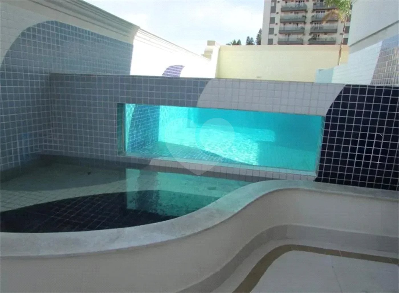 Apartamento no Edifício Bellagio, com 3 dormitórios, sol da manha e na modalidade porteira fechada.