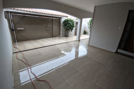 Casa com 3 dormitórios no Jardim Nova Santa Paula