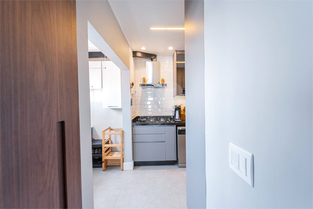 Apartamento à venda com 3 quartos, sendo 1 suíte,  em Vila Mascote, São Paulo, SP
