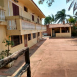 Casa Térrea com 3 dormitórios, sendo 1 suíte.