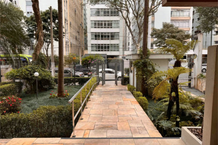 Elegância e conforto. Apartamento exclusivo de 250m2 em Higienópolis, um por andar.