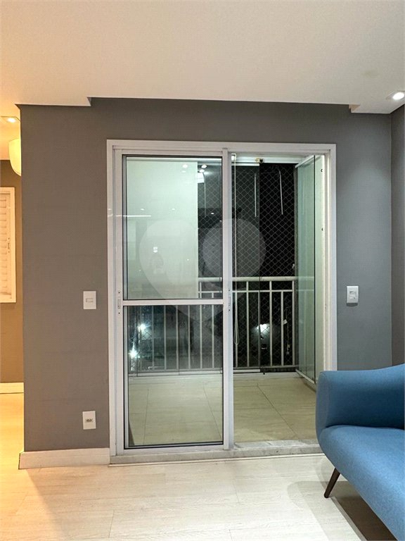Apartamento MOBILIADO à venda. ÓTIMA OPORTUNIDADE!