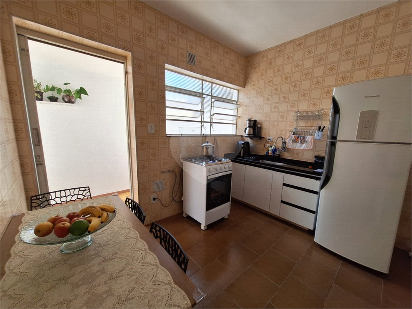 Casa à venda com 2 dormitórios á venda.