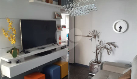 Apartamento à venda com 2 quartos em Jardim Soeiro, Ferraz de Vasconcelos, SP