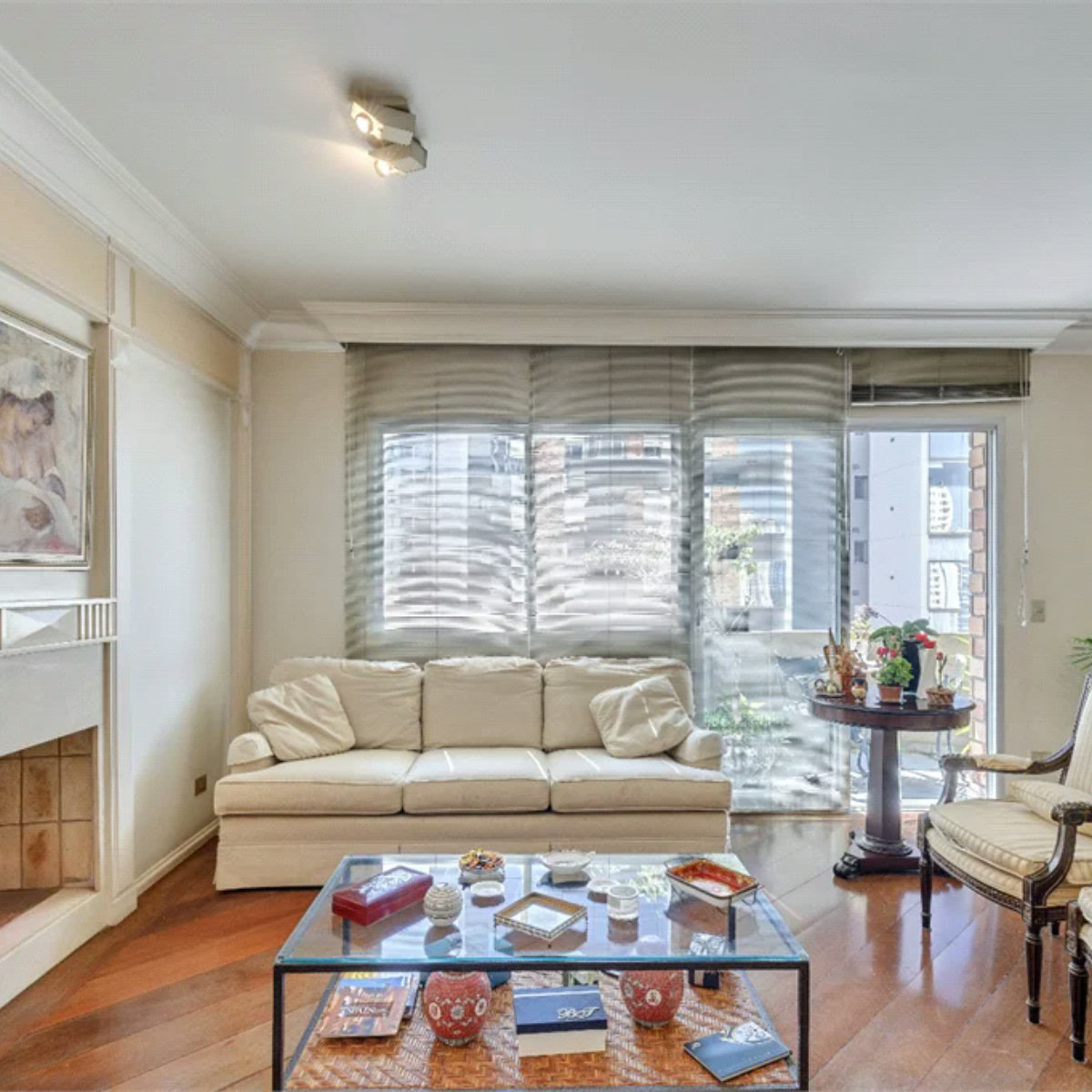 Apartamento à venda com 3 suítes em Campo Belo, São Paulo, SP