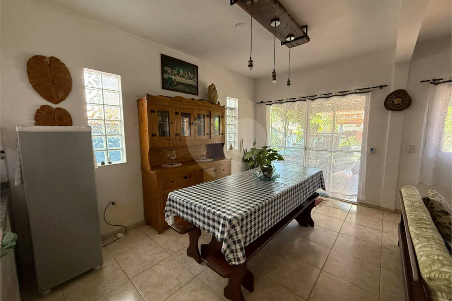 Casa à venda com 4 quartos, sendo 1 suíte,  em Costa do Sol, Bertioga, SP