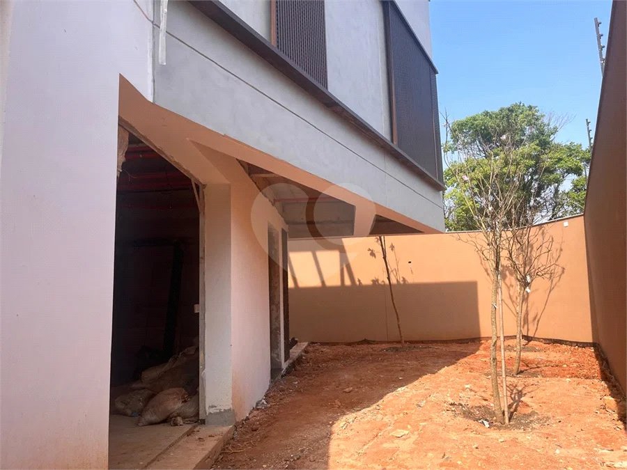 CASA DE CONDOMINIO