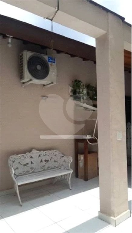 Sobrado a venda no Tremembé com 327m², com 4 dormitórios 2 suítes e 2 vaga de garagem