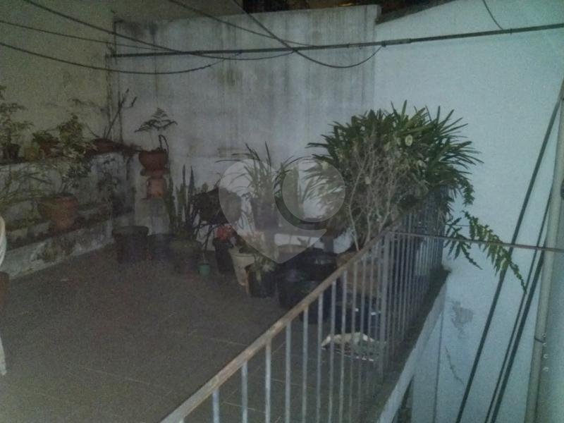 Sobrado com 180m², 3 quartos e 2 vagas