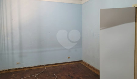 Casa Térrea à venda com 3 quartos no Centro, São Carlos, SP