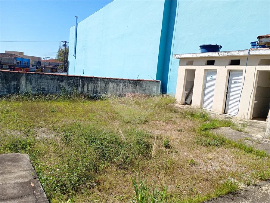 Casa Comercial com 4 salões à venda - Centro | Atibaia