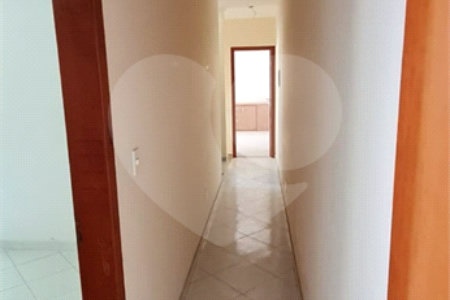 Sobrado a venda no Ipiranga de 220m² com 4 suítes e 2 vagas.Estuda permuta.